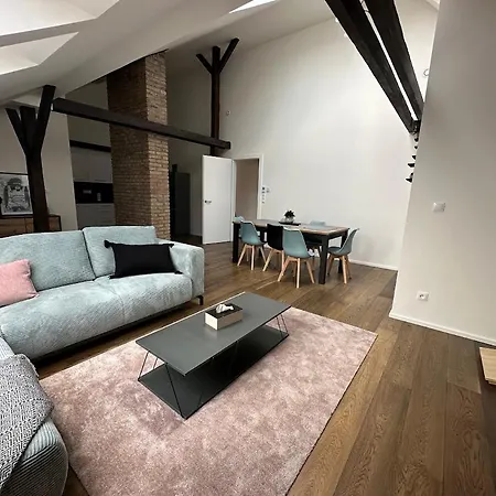 Loft Apartments Praga Esterno foto